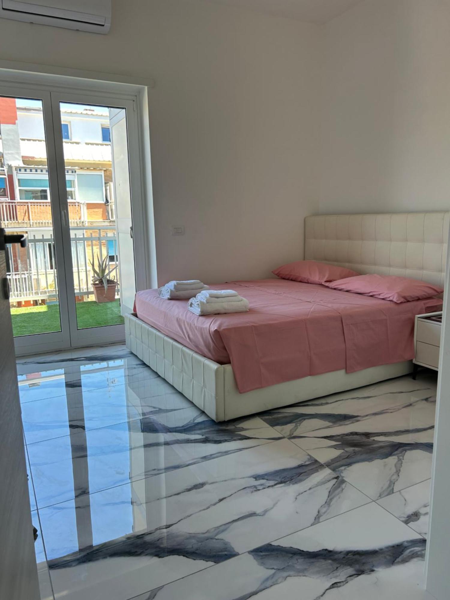 Apartmán Front Sea Luxury Lido di Ostia Exteriér fotografie