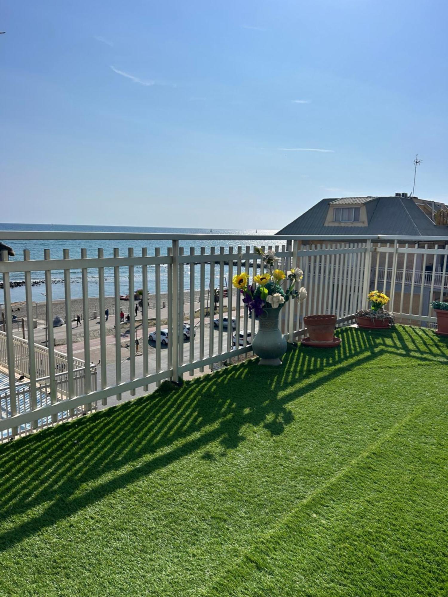 Apartmán Front Sea Luxury Lido di Ostia Exteriér fotografie